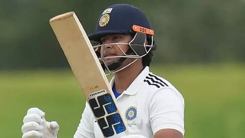 vaibhav suryavanshi attacking batting against mohammed siraj in duleep trophy