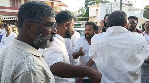 Feud in Kerala Congress meeting