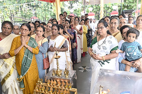 Gurudeva Mahasamadhi Day was observed.