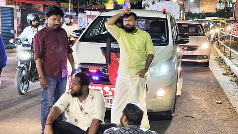 When Yuva Morcha activists blocked Minister K.M. Shaji's official car.