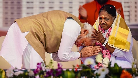 mata amritanandamayi about modi