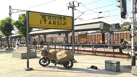 Allegations that students traveling to participate in a CJP protest were forced off the train.