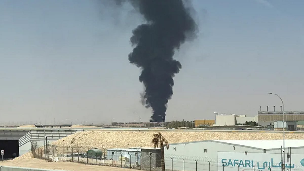 Houthi attacks kill three and injure dozens at Saudi Abha and Riyadh airports