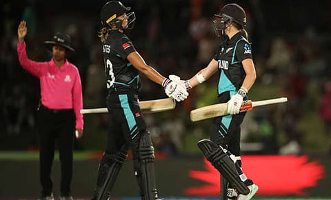 Bates, Kerr smash half centuries as New Zealand thrash Sri Lanka