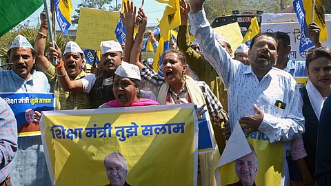 AAP launches campaigns against arrests of Sisodia, Jain 
