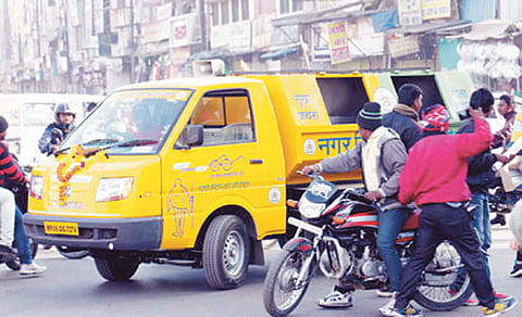 IMC to buy 100 vehicles 
for garbage collection