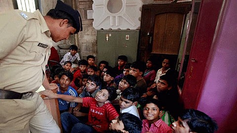 Maha: 59 children rescued from human traffickers on Bihar-Pune train; five held