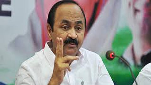After AI camera, Cong raises corruption charges against Vijayan govt's KFON project