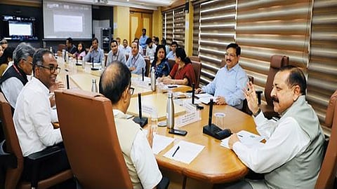 Jitendra Singh reviews status of creation of Science Media Communication Cell