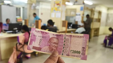 PIL in HC against exchange of Rs 2,000 banknote without requisition slip, identity proof