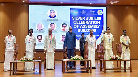 Vice President urges MLAs, MPs to "immobilise their remote controls" to contribute maximum in Parliament, Assemblies 