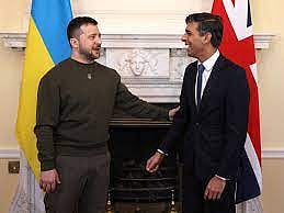 Sunak welcomes Ukraine President Zelenskyy on surprise visit to the UK 
