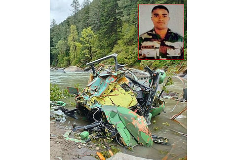 Army pays homage to technician killed in chopper crash in J-K 