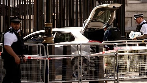 Car crashes into gates of 10 Downing Street, 1 arrested for criminal damage