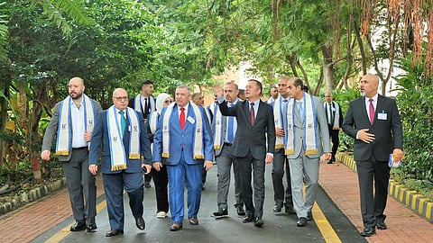 The visiting Iraqi officials take a walk through the IIM Indore campus.
