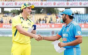 3rd ODI: Australia win toss, opt to bat against India