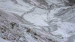 Melting J&K glaciers threaten water supply, biodiversity: expert
