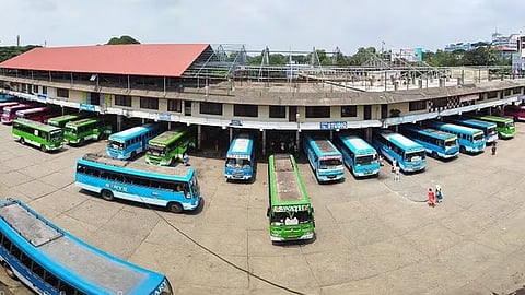 Private bus stand