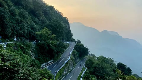 Vazhachal-Malakappara road