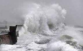 Storm Ciaran: Powerful winds and rain lash western Europe