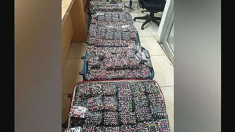 CISF held two Kyrgyzstan Nationals with medicines worth 25 Lakh at Delhi airport