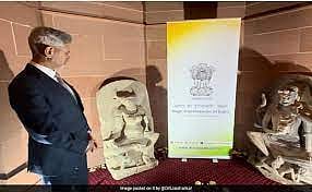 Jaishankar presides over repatriation of 2 stolen idols in UK