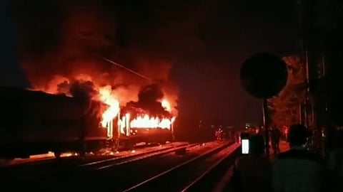 3 coaches damaged as fire breaks out in New Delhi-Darbhanga Express near UP's Etawah