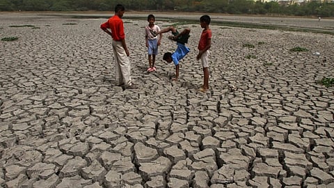 Intense heatwave grips parts of India