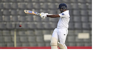 Fernando shines with two wickets as Sri Lanka dominates 2nd Test