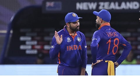 Rohit (L), Kohli  (R)