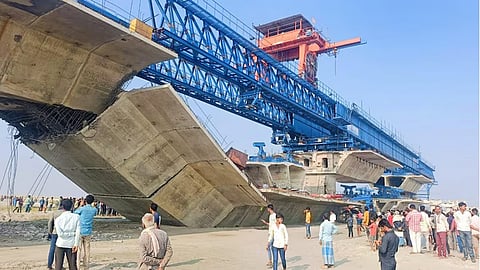 Bihar - 13th Bridge collapse in 3 weeks, this time in Mahishi village' Saharsa district