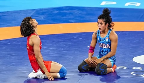 Cuba's Lopez (R) replaces disqualified Vinesh  (L)in Olympic final  