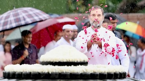 Papa, will fulfil your dreams for India: Rahul on Rajiv's birth anniversary
