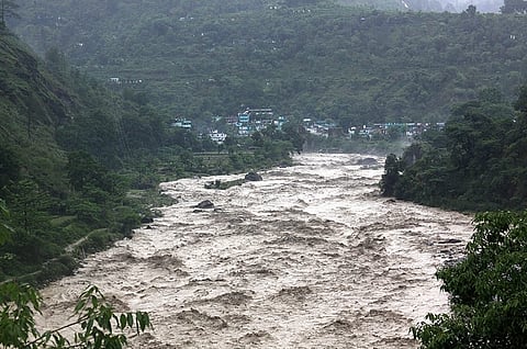 heavy rain floods rivers in Uttarakhand    