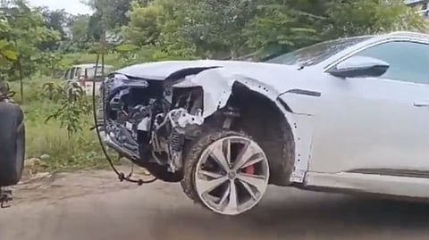Maharashtra BJP chief Bawankule's son's Audi hits several vehicles in Nagpur; driver detained