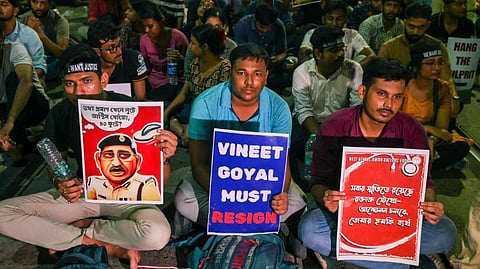 Junior doctors stage a protest on a road leading to Lalbazar police headquarters demanding the resignation of Police Commissioner Vineet Goyal over the case of alleged sexual assault and murder of a trainee doctor, in Kolkata, Monday, Sept. 2, 2024. 