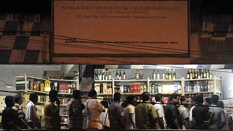 state-run liquor outlets in Kerala 