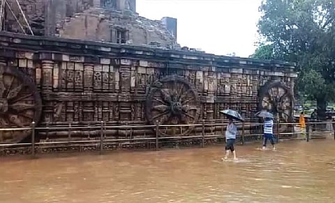 Rain lashes Odisha: Schools closed in Puri, waterlogging at Konark Temple 