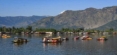 Srinagar's Dal lake no longer dull: Vice President Dhankhar