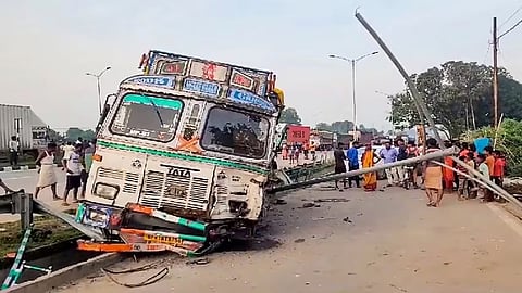 Road crash in Mirzapur, UP