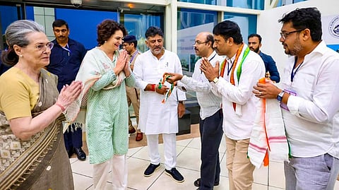 Priyanka Gandhi Vadra and Sonia Gandhi being received by congress leaders in Kerala, Tuesday, Oct. 22, 2024.