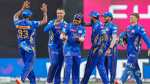 Mumbai Indians crush LSG