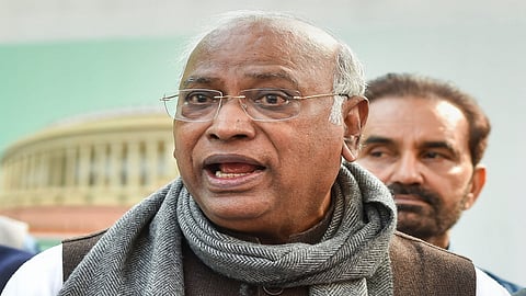 Kharge holds deliberations with Cong leaders