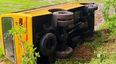 School bus skids off road, falls in field; Children suffer minor injuries 
