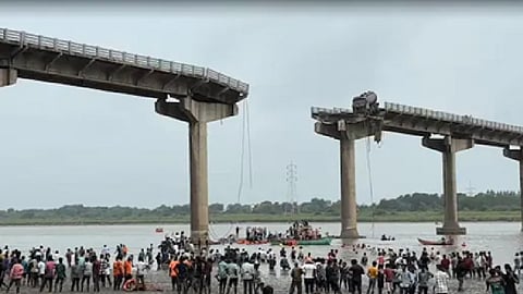 9 persons killed as vehicles fall into river after bridge collapse in Vadodara