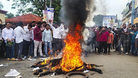 Student's death: Normal life partially hit as Cong, other parties observe bandh across Odisha 