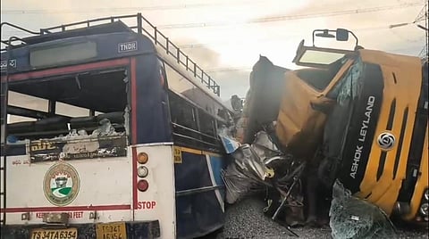 19 dead in road accident in Telangana