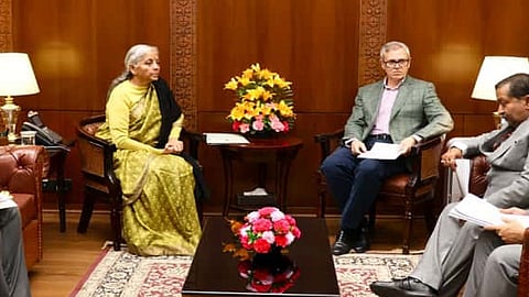 Praises JK CM for 'focused' approach to restore J-K's economy 