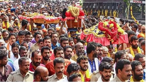 Sabarimala all set for Makaravilakku; Thiruvabharam to reach by evening 