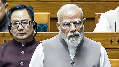  PM urges opposition not to give 'political colour'